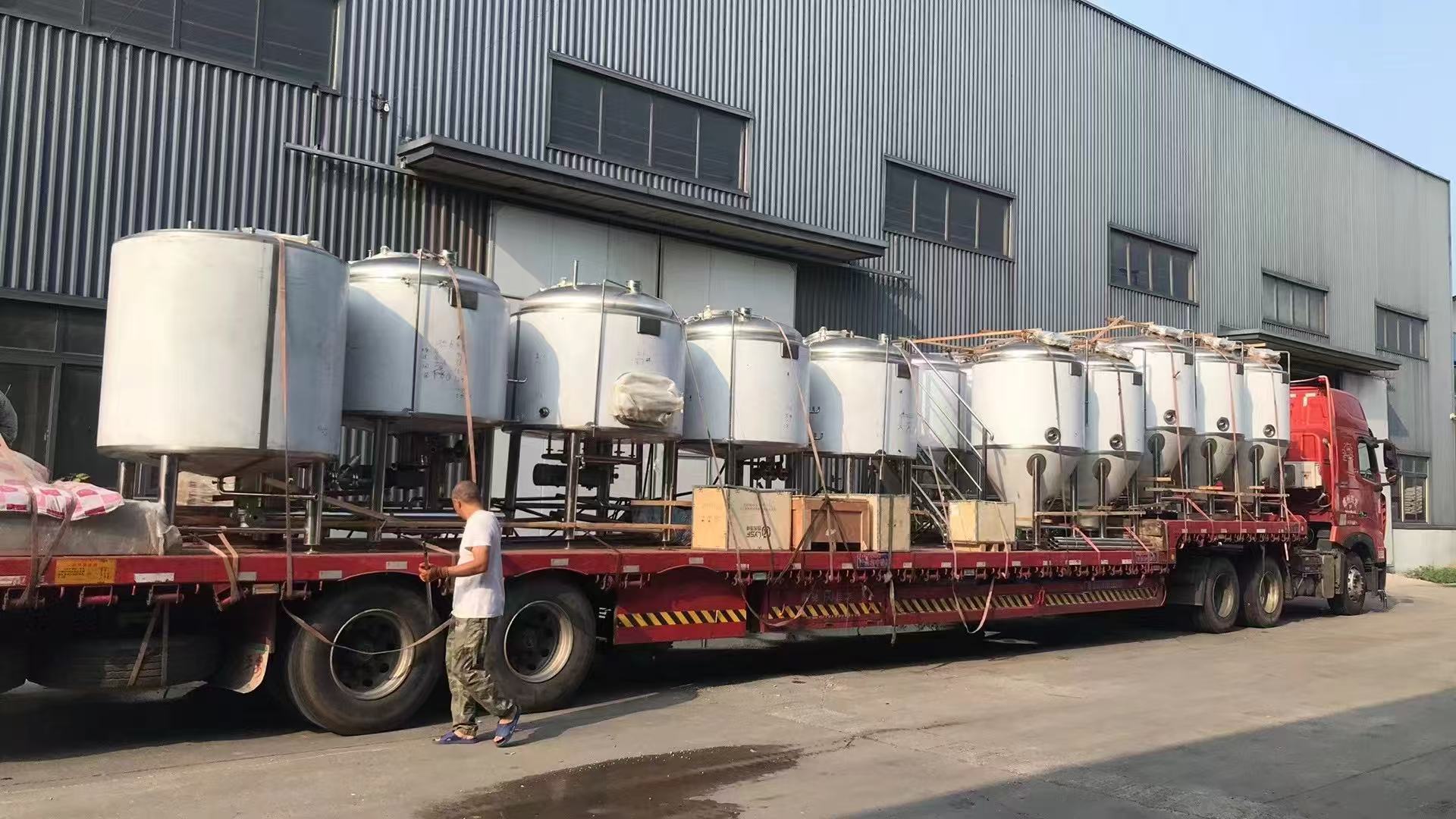 新龙镇精酿啤酒设备厂—精酿啤酒设备